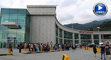 Sınır kapısında yolcu geçişi 5 milyonu aştı   