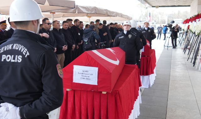 Son yolculuklarına uğurlandılar