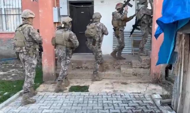 Sosyal medyada silah teşhiri: 6 şüpheli yakalandı