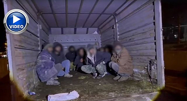 Suç makineleri kamyonetin kasasında yakayı ele verdi