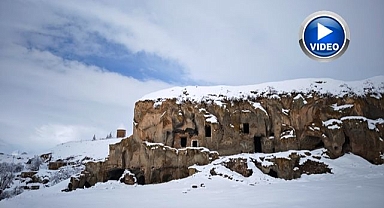 Tarih beyaza büründü