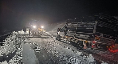 Tipide mahsur kalan vatandaşlar kurtarıldı