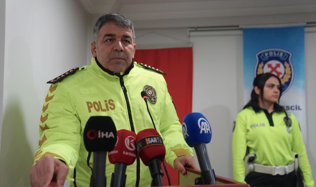 Trafik Kanunu'ndaki düzenleme sonrası Erzurum'da ilk ceza bir polise kesildi