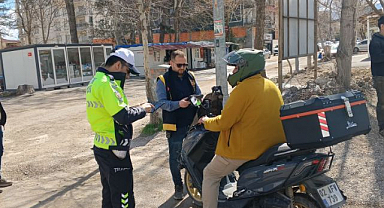 Trafik uygulamaları devam ediyor