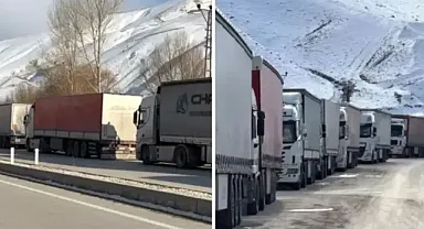 Türkiye-İran sınır kapısında 2 kilometrelik tır kuyruğu