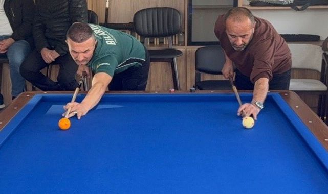 Üç bant bilardo turnuvası başladı 