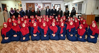 Vali Baruş, Kur'an kursu öğrencileriyle iftar yaptı