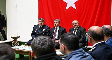 Vali Baruş’tan Jandarma ve Emniyete Bayram Ziyareti
