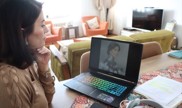 Yapay zeka ile evden içerik üretiyor