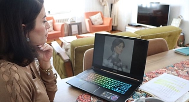 Yapay zeka ile evden içerik üretiyor