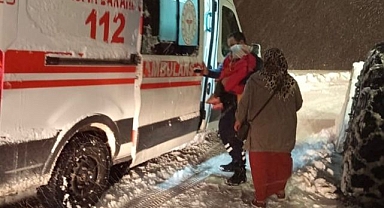 Yoğun kar ekiplere engel olamadı!