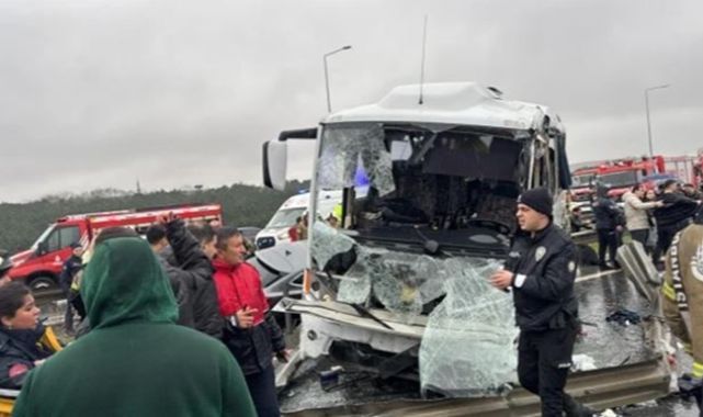Zincirleme kazada mucize! Şehit polis hayata döndü