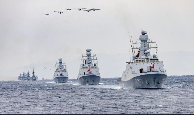 23 askeri gemi 23 limanda! Halkın ziyaretine açılacak 