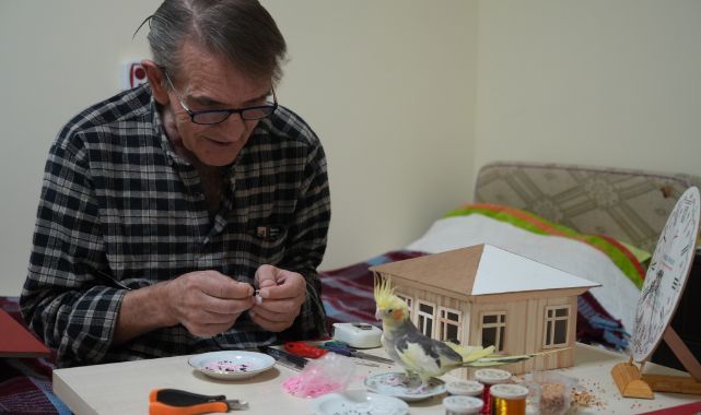 74 yaşında hayata sanatla tutundu