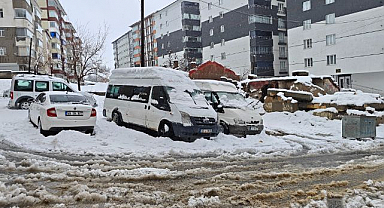 82 köy yolu ulaşıma kapandı