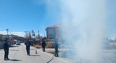 Anız yangınına ekiplerin hızlı müdahalesi 