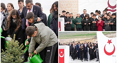 Bakan Tekin’den Şehit Öğretmenler Anıtı’na ziyaret