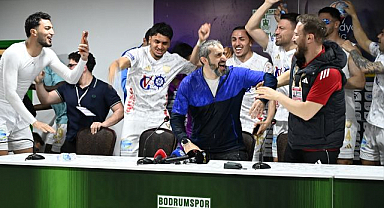 Basın toplantısını basıp kutlama yaptılar!