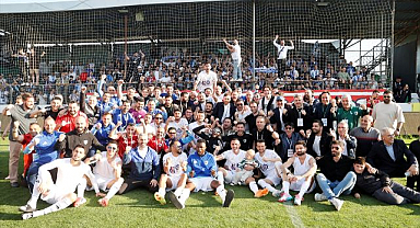 Bir tek onlar tebrik etmedi