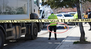 Çöp kamyonu yaşlı kadını hayattan kopardı!