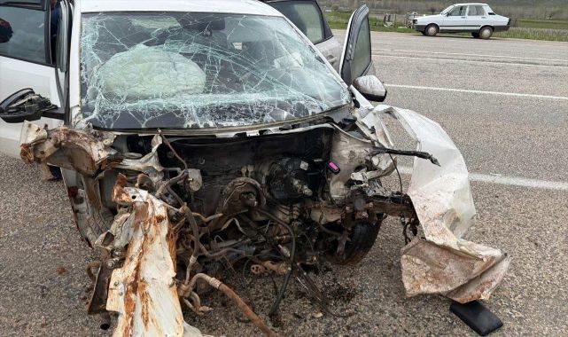 Direksiyon hakimiyetini kaybetti! Feci kaza ucuz atlatıldı