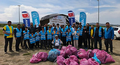 Doğaya saygı için kıyı temizliği