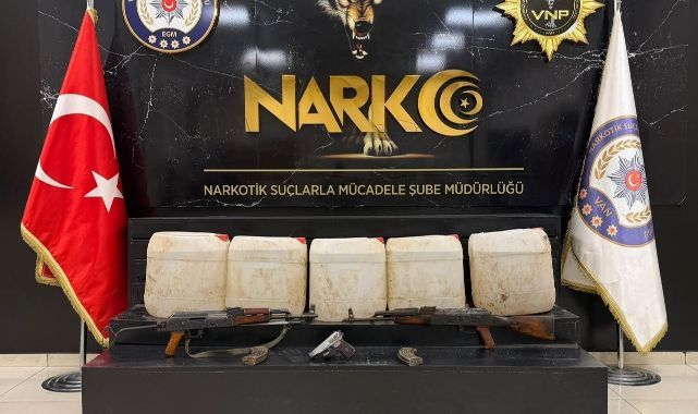 Emniyetten zehir tacirlerine operasyon