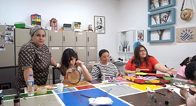 Engelleri sanatla aşıyorlar