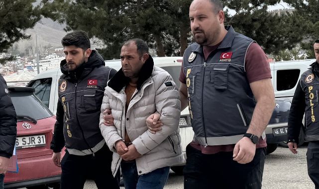 Erzurum'da eşini bıçakla öldüren zanlı adliyede