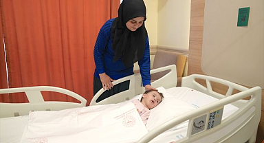 Erzurum'da küçük hastaya kritik müdahale