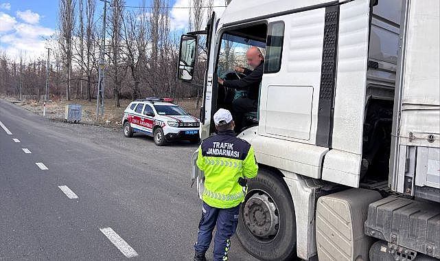Erzurum’da Standart Dışı Plaka ve Multimedya Denetimi