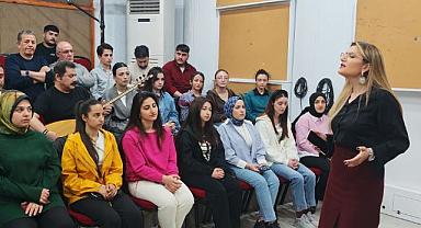 Erzurum'da ustalar ile gençler aynı sahnede buluştu