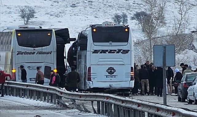 Erzurum'da yürek yakan kaza! Feci olayda biri çocuk iki kişi can verdi