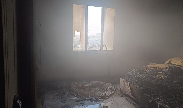 Evde çıkan yangın korkuttu