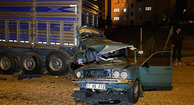 Genç kız feci kazada can verdi!