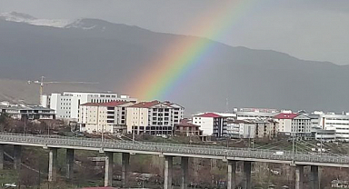 Gökkuşağı görsel şölen oluşturdu