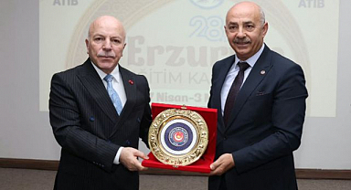 Gurbette Erzurum ruhu: Başkan Mehmet Sekmen eğitim kampında