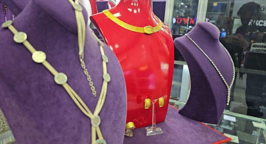 Hasır setlerde düğün hareketliliği