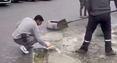 Hizmet gelmeyince esnaf işe koyuldu!