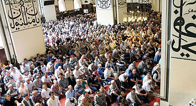 Hutbede birlik ve kardeşlik vurgusu