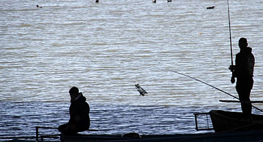 İç sularda av yasağı başladı