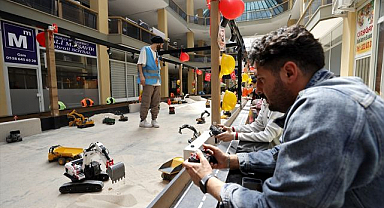 İş makinesi kullanma merakını 