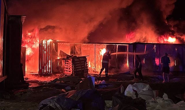 İşçi konteynerlerinde yangın paniği!