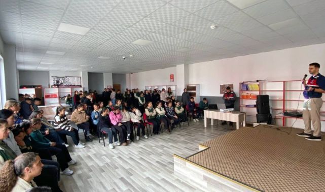 Jandarmadan siber kalkan eğitimi