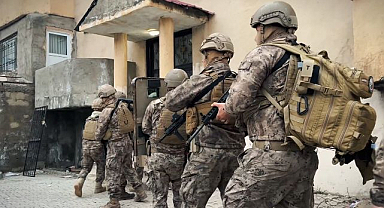 Kaçakçılık şebekesi çökertildi! 7 kişi gözaltında