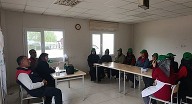 Kadın üreticilere tarım eğitimi