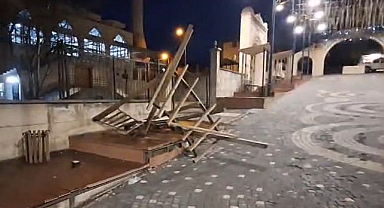 Kamusal alanlara zarar verildi