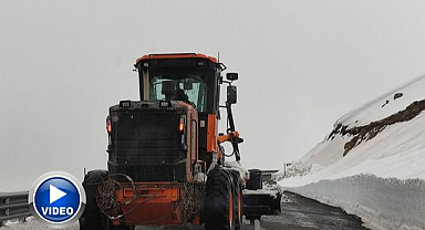 Kapalı kara yolu ulaşıma açıldı   