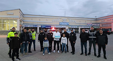 Kavga ihbarına gelen polislere sürpriz 