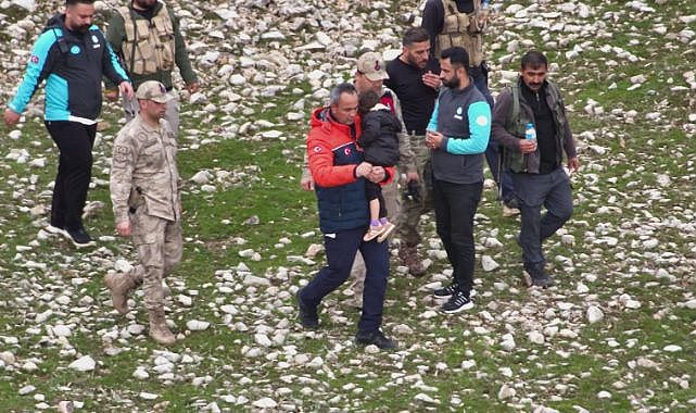 Kayıp kız çocuğundan müjdeli haber geldi!